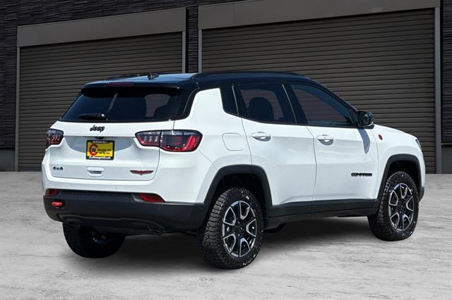 new 2024 Jeep Compass car, priced at $33,340