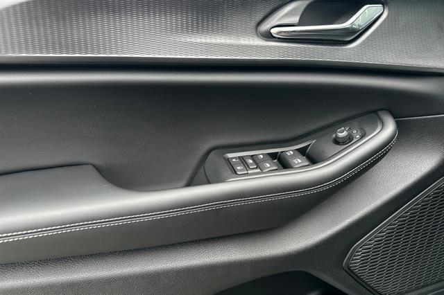 new 2025 Jeep Grand Cherokee car, priced at $43,470
