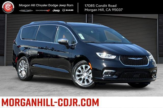 new 2025 Chrysler Pacifica Hybrid car, priced at $55,541