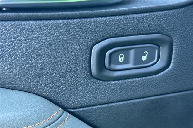 new 2025 Jeep Gladiator car, priced at $58,745