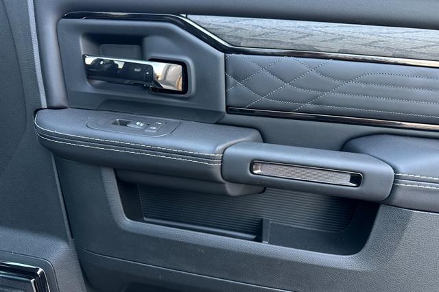 new 2025 Ram 3500 car, priced at $100,910