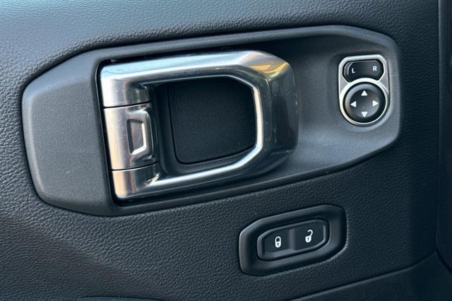 new 2025 Jeep Wrangler car, priced at $70,045
