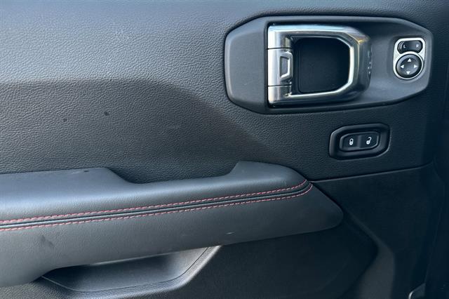 new 2025 Jeep Wrangler car, priced at $70,045