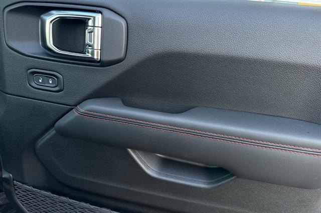 new 2025 Jeep Wrangler car, priced at $70,045