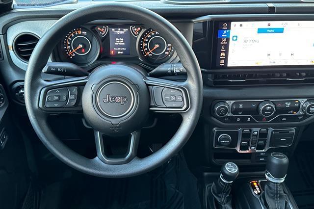 new 2025 Jeep Gladiator car, priced at $43,735
