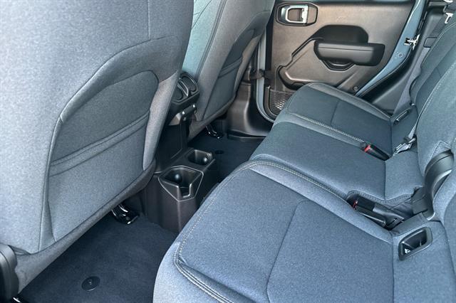new 2025 Jeep Gladiator car, priced at $43,735