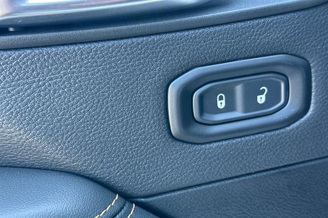 new 2025 Jeep Wrangler car, priced at $57,220