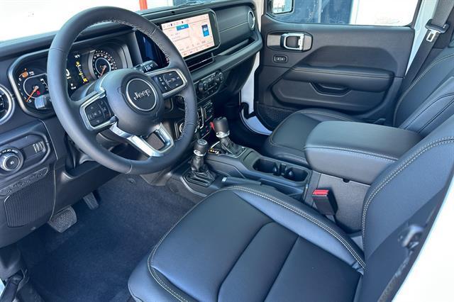 new 2025 Jeep Wrangler car, priced at $57,220