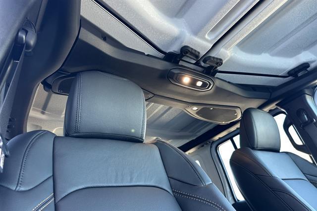 new 2025 Jeep Wrangler car, priced at $57,220