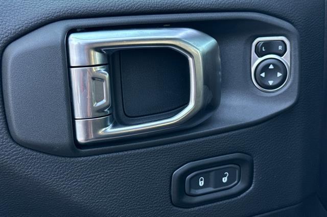 new 2025 Jeep Gladiator car, priced at $56,465