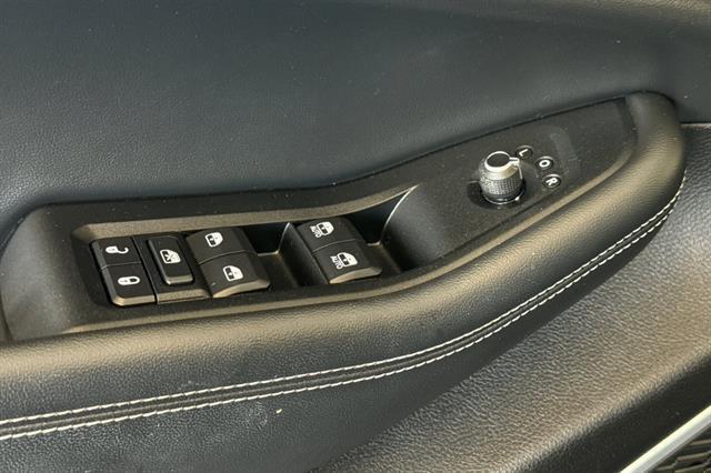 used 2021 Jeep Grand Cherokee L car, priced at $26,991