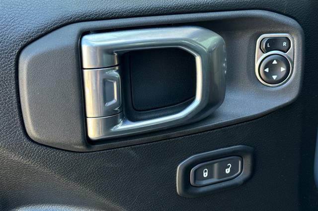 used 2025 Jeep Gladiator car, priced at $37,500