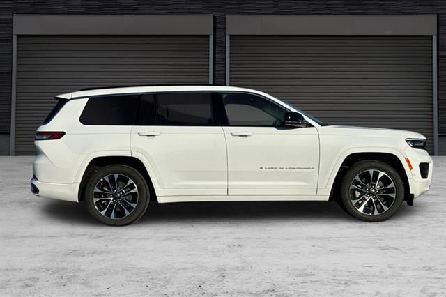 new 2024 Jeep Grand Cherokee L car, priced at $66,430