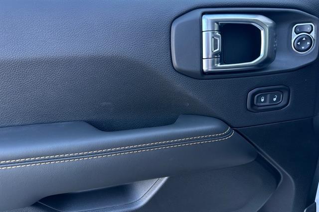new 2025 Jeep Wrangler car, priced at $57,220