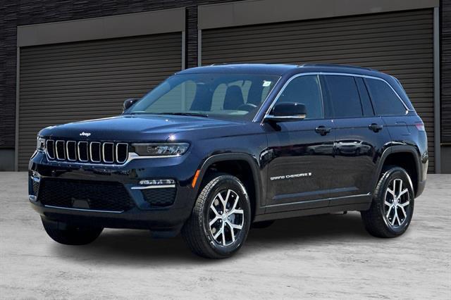 new 2024 Jeep Grand Cherokee car, priced at $45,491