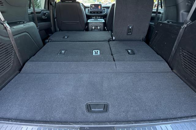 used 2022 GMC Yukon car, priced at $59,895