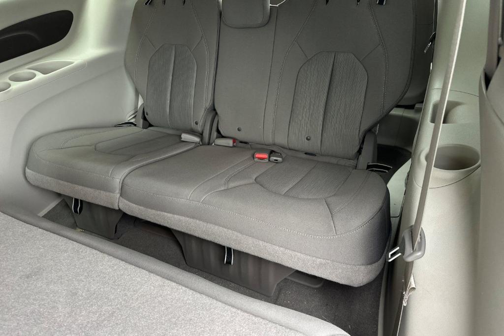 used 2018 Chrysler Pacifica car, priced at $17,991