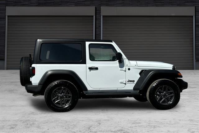 new 2025 Jeep Wrangler car, priced at $40,125
