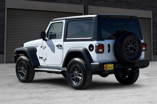 new 2025 Jeep Wrangler car, priced at $40,125