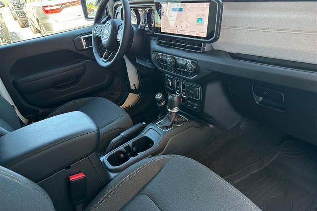 new 2025 Jeep Wrangler car, priced at $40,125