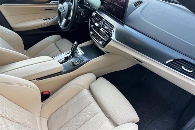 used 2023 BMW 540 car, priced at $40,914
