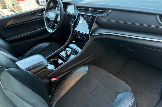 used 2023 Jeep Grand Cherokee car, priced at $32,391