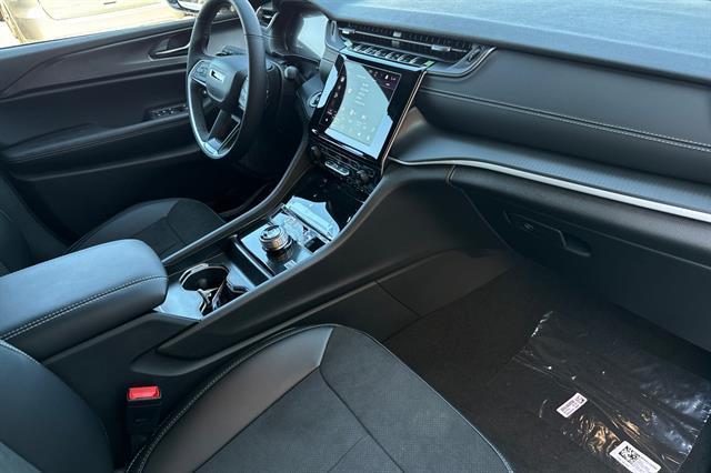new 2025 Jeep Grand Cherokee L car, priced at $47,212