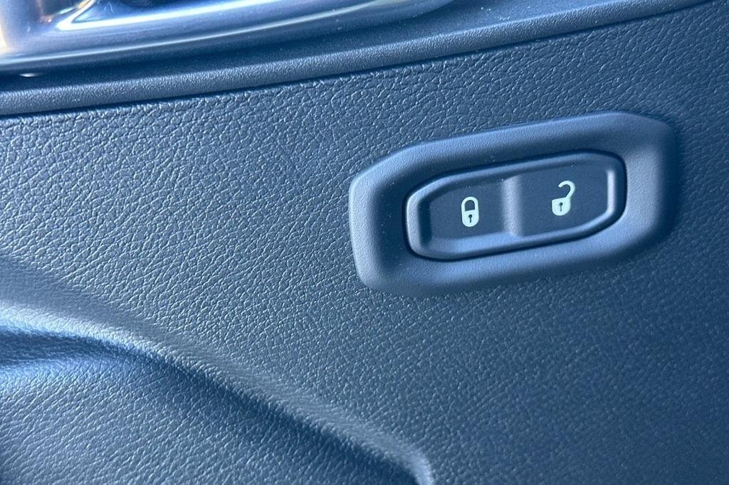 new 2026 Jeep Wrangler car, priced at $57,425