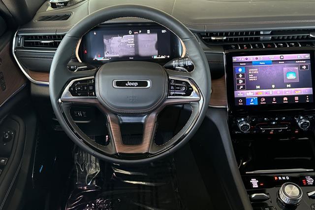 new 2025 Jeep Grand Cherokee car, priced at $65,325