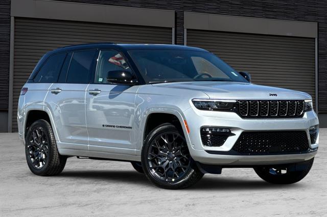 new 2025 Jeep Grand Cherokee car, priced at $65,325