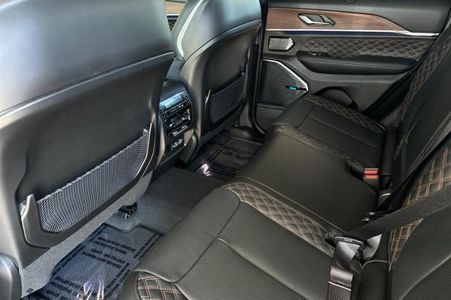 new 2025 Jeep Grand Cherokee car, priced at $65,325