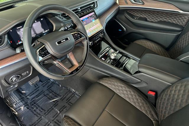 new 2025 Jeep Grand Cherokee car, priced at $65,325