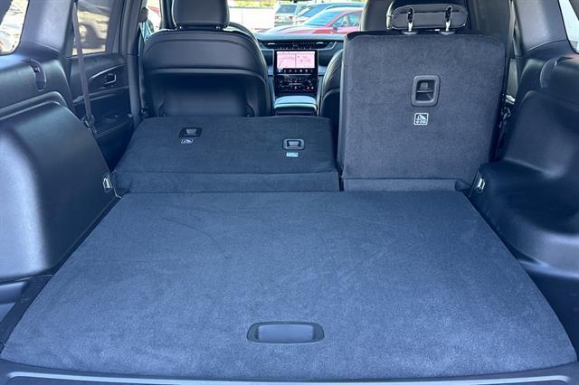 new 2025 Jeep Grand Cherokee car, priced at $53,810