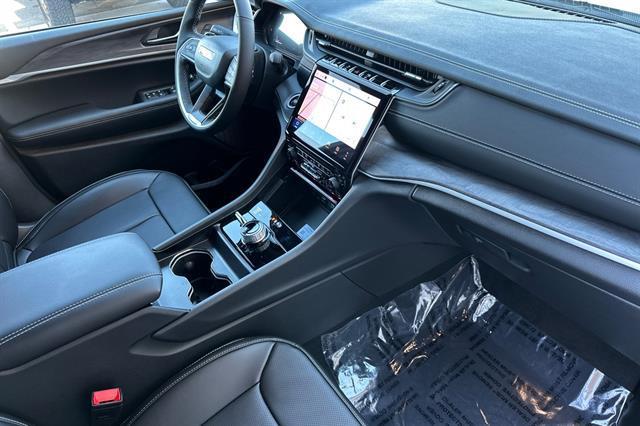 new 2025 Jeep Grand Cherokee car, priced at $53,810