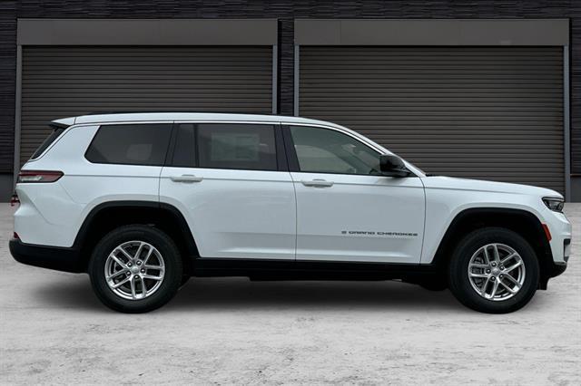 new 2024 Jeep Grand Cherokee L car, priced at $39,825