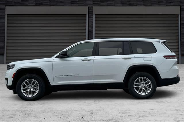 new 2024 Jeep Grand Cherokee L car, priced at $39,825