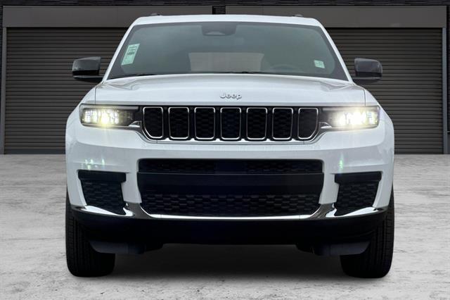 new 2024 Jeep Grand Cherokee L car, priced at $39,825