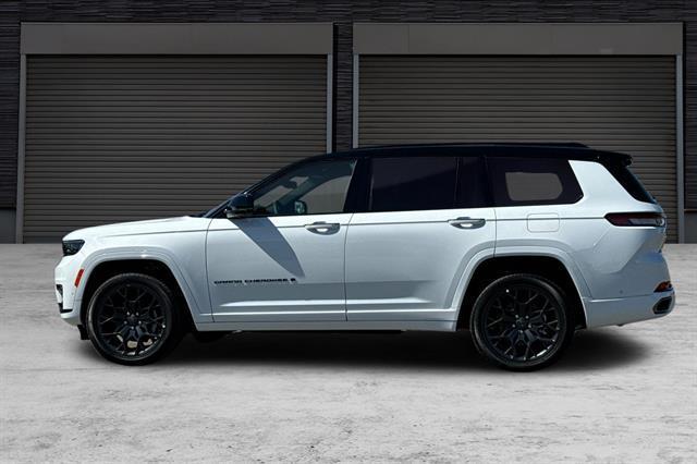 new 2025 Jeep Grand Cherokee L car, priced at $70,700