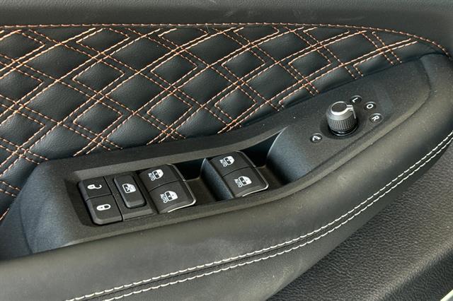 new 2025 Jeep Grand Cherokee L car, priced at $70,700