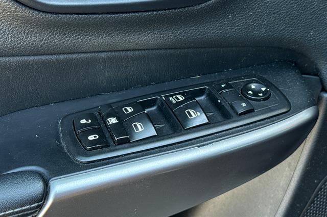used 2019 Jeep Cherokee car, priced at $12,990