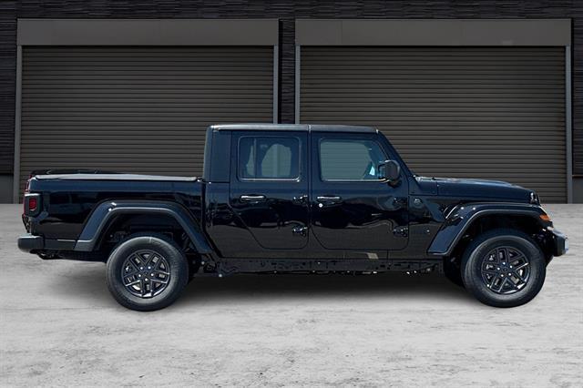 new 2024 Jeep Gladiator car, priced at $52,392