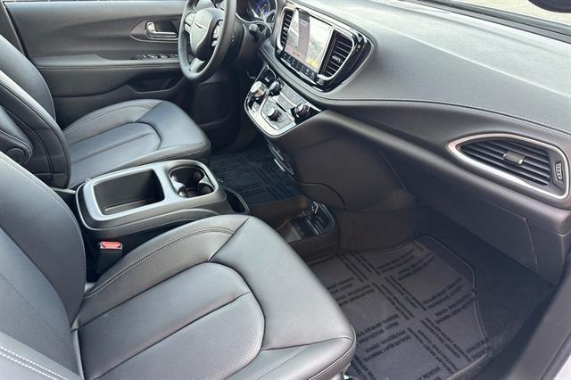 new 2026 Chrysler Pacifica car, priced at $47,080