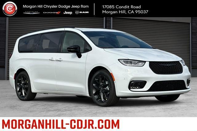 new 2026 Chrysler Pacifica car, priced at $47,080
