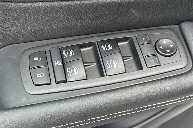 new 2026 Chrysler Pacifica car, priced at $47,080