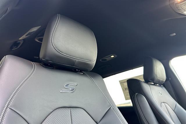 new 2026 Chrysler Pacifica car, priced at $47,080