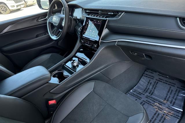 new 2025 Jeep Grand Cherokee L car, priced at $47,212
