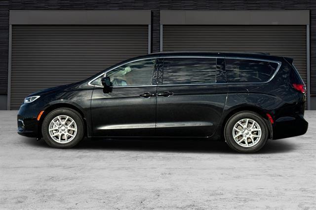 used 2022 Chrysler Pacifica car, priced at $18,991