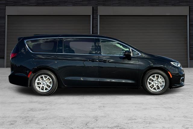 used 2022 Chrysler Pacifica car, priced at $18,991