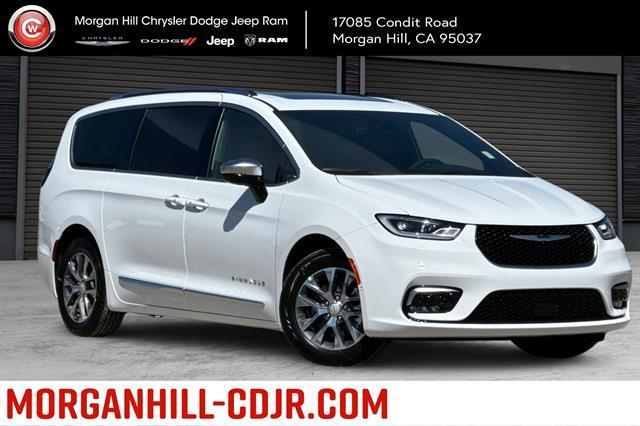 new 2025 Chrysler Pacifica Hybrid car, priced at $55,541