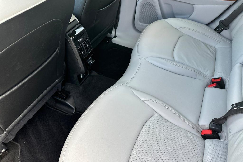 used 2022 Jeep Compass car, priced at $22,990